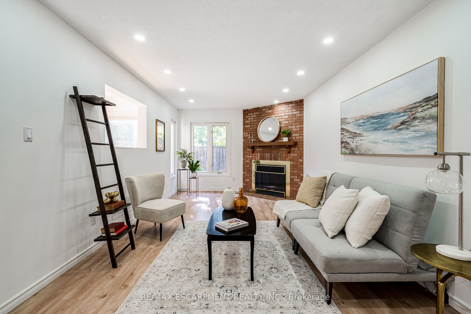 2 Huntingwood Ave, #24