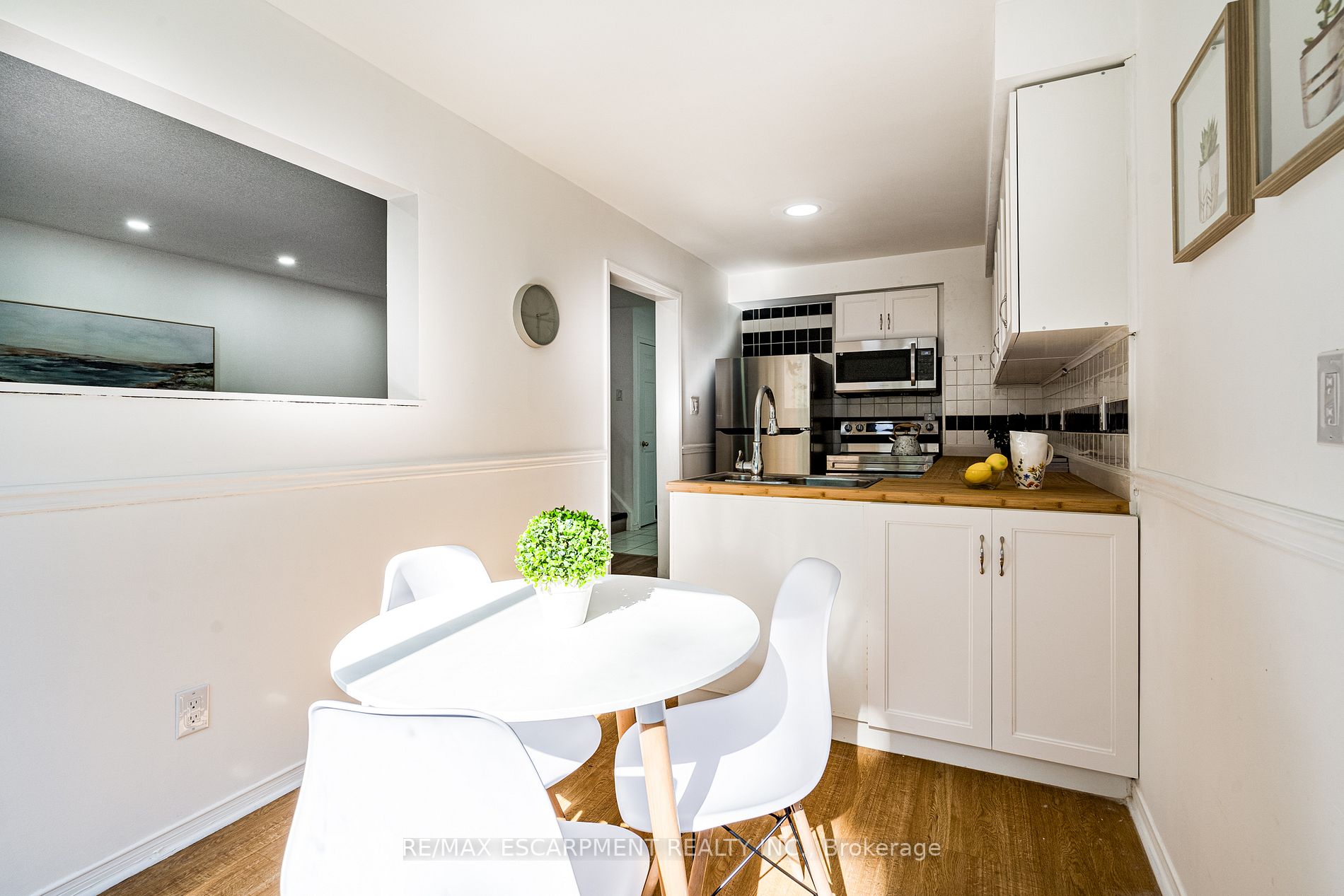 2 Huntingwood Ave, #24