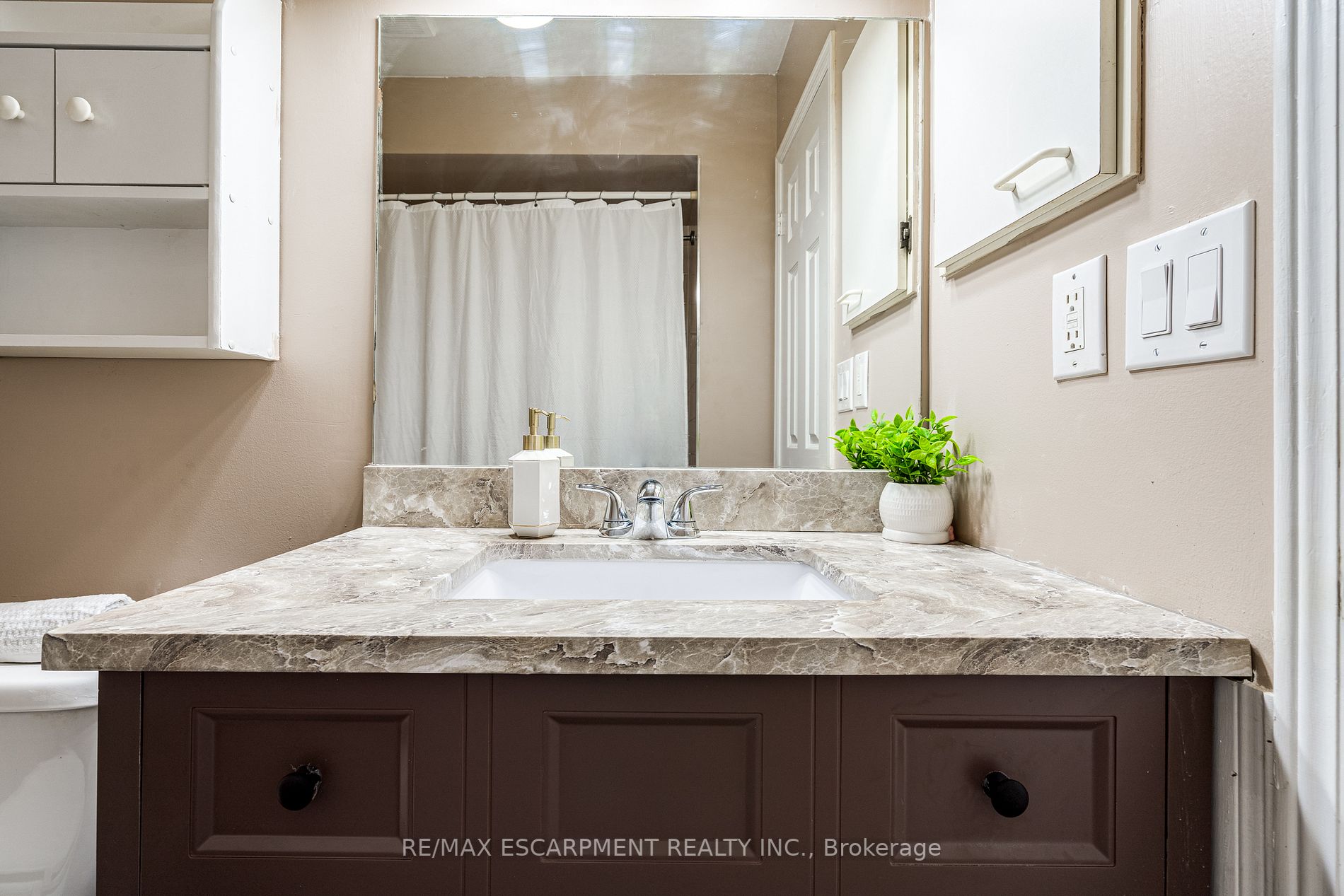 2 Huntingwood Ave, #24