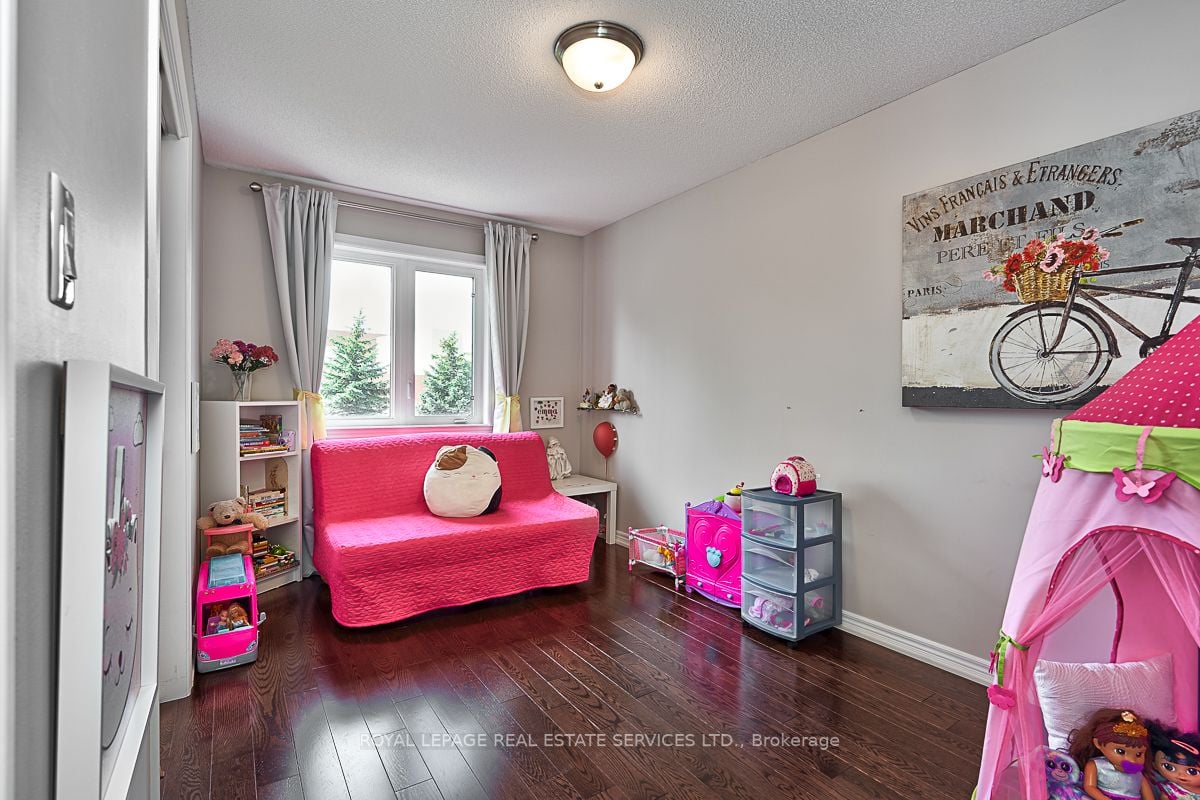 253 Fall Fair Way