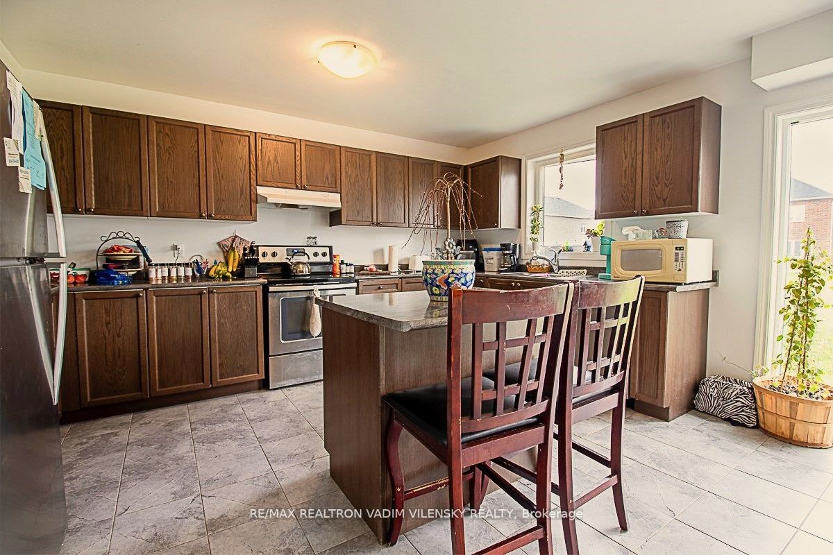 Listing X6789002 - Large Photo # 3