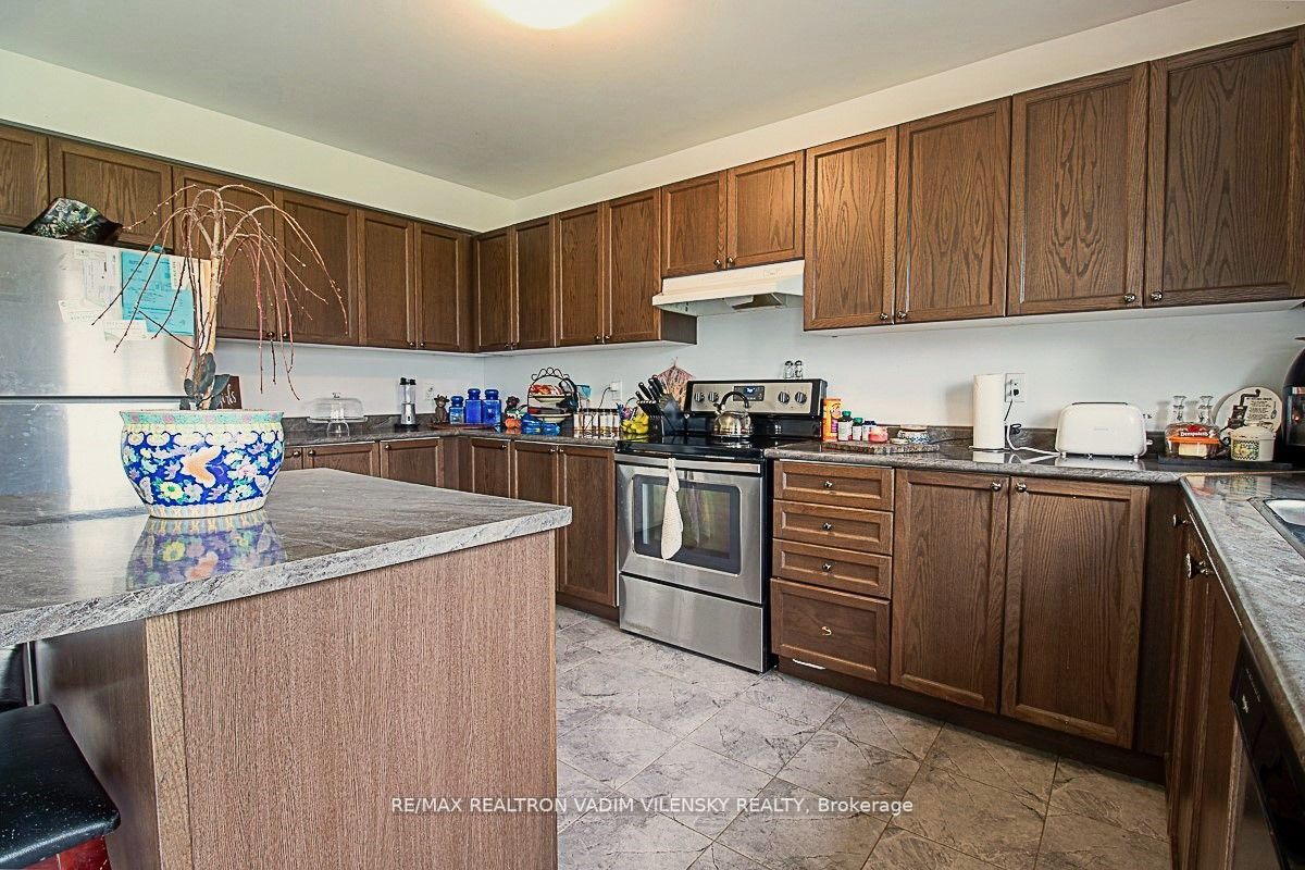 Listing X6789002 - Large Photo # 2