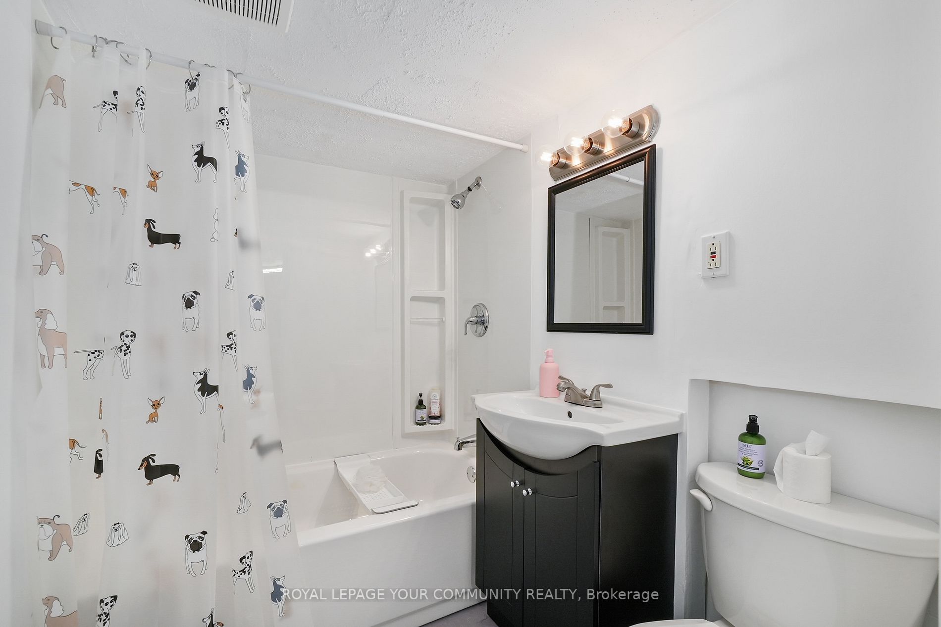 14 James St E