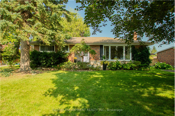 18 Redwood Rd, Brantford