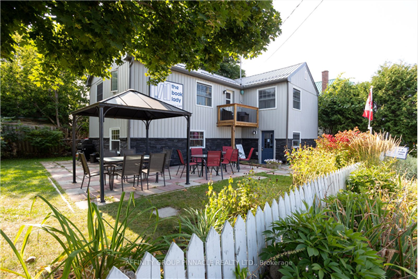 24 Market St, Kawartha Lakes