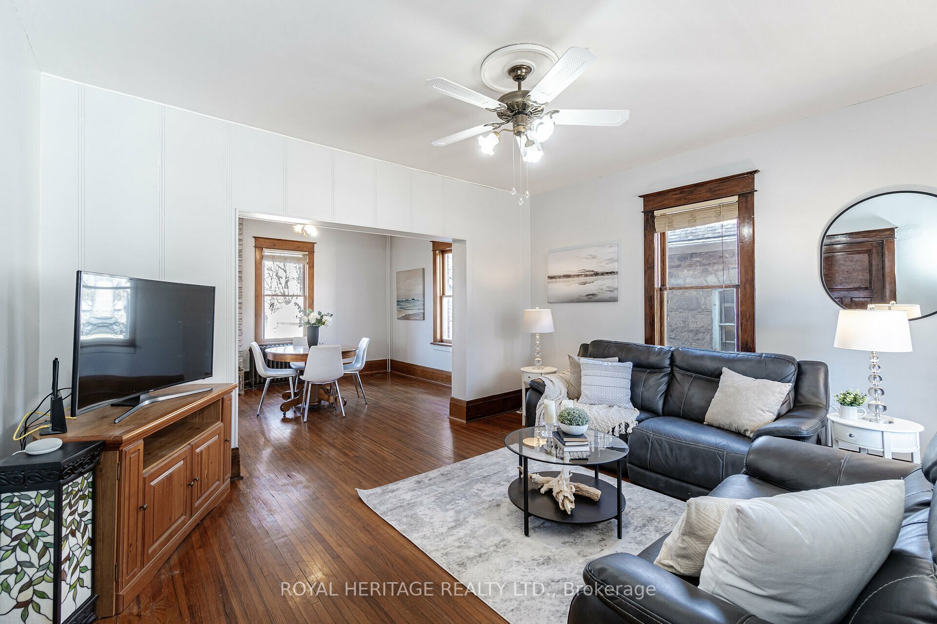 414 Main Street E