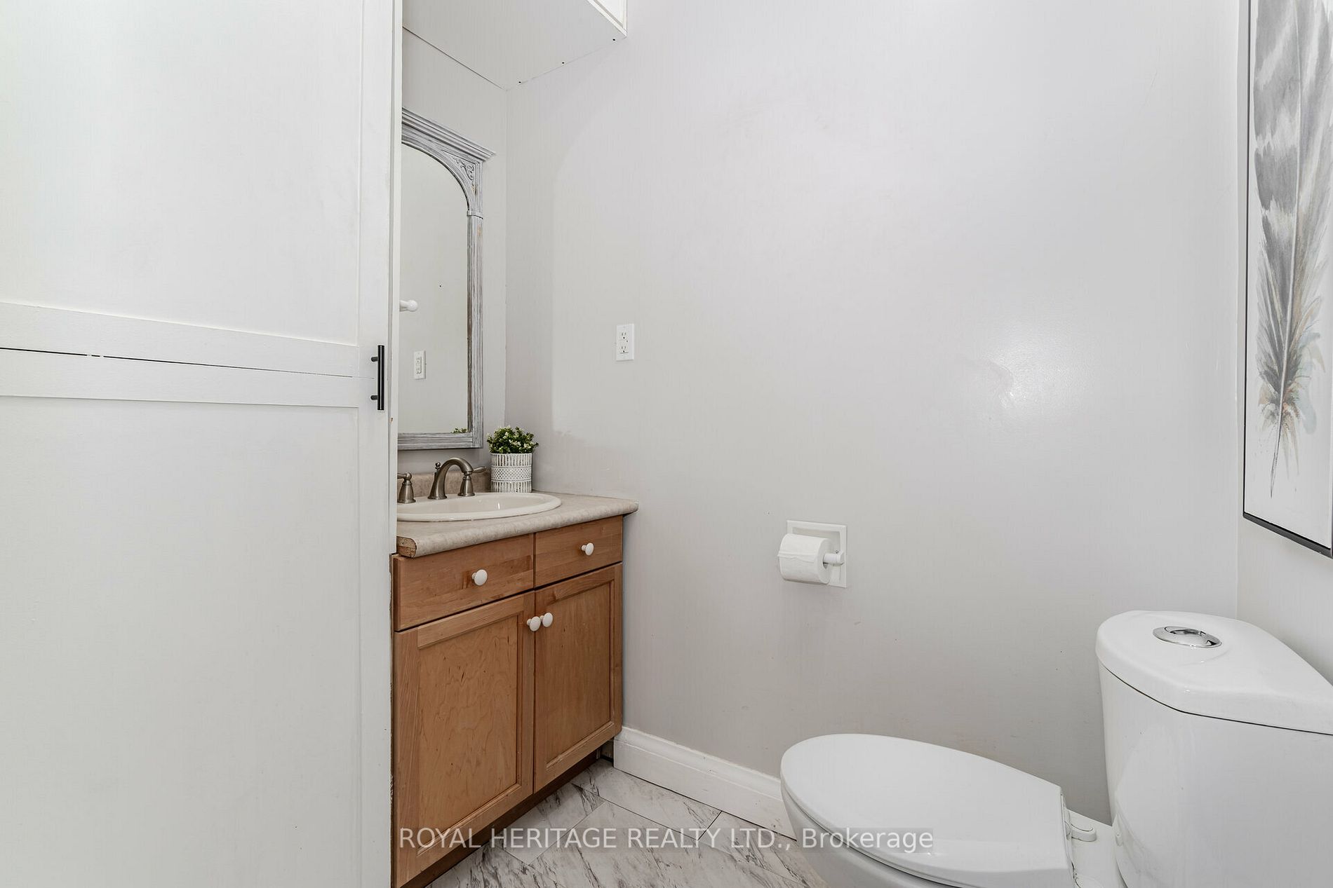 414 Main Street E