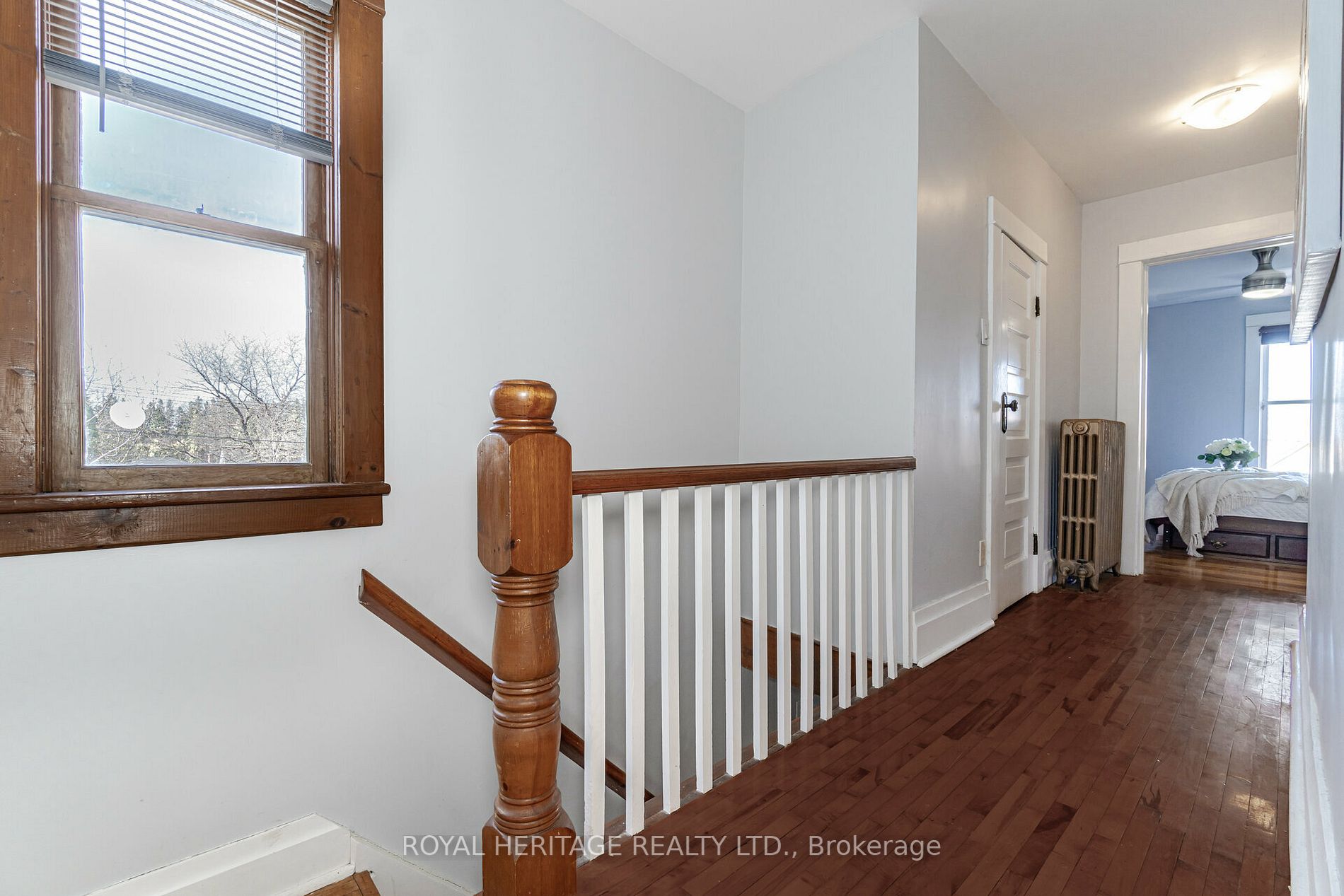 414 Main Street E