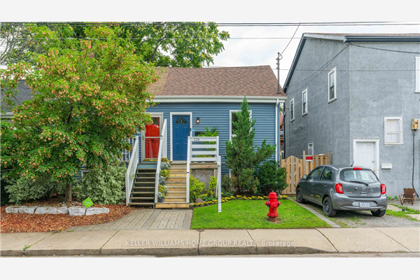 126 Robert St