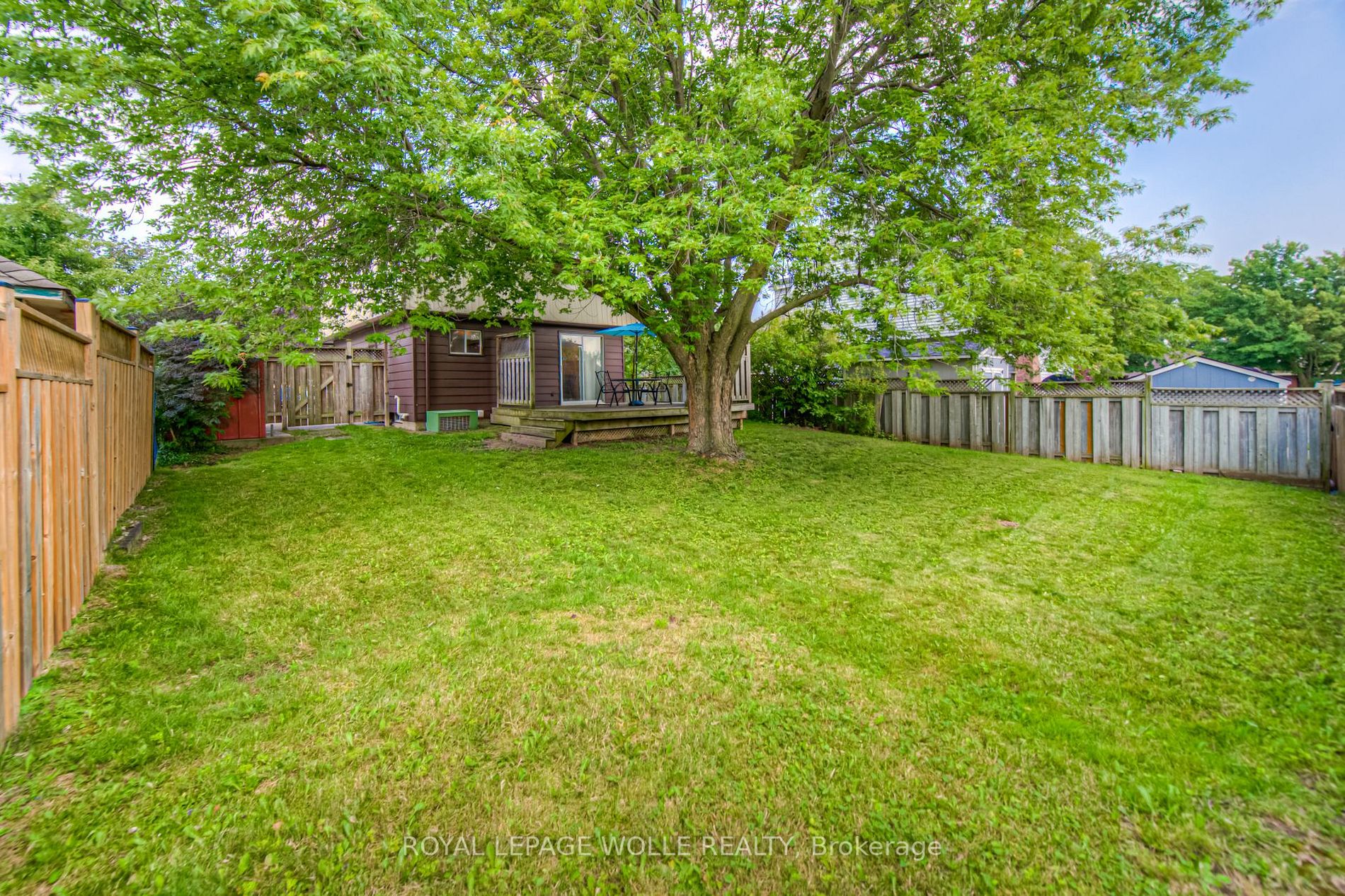 106 Millwood Crescent