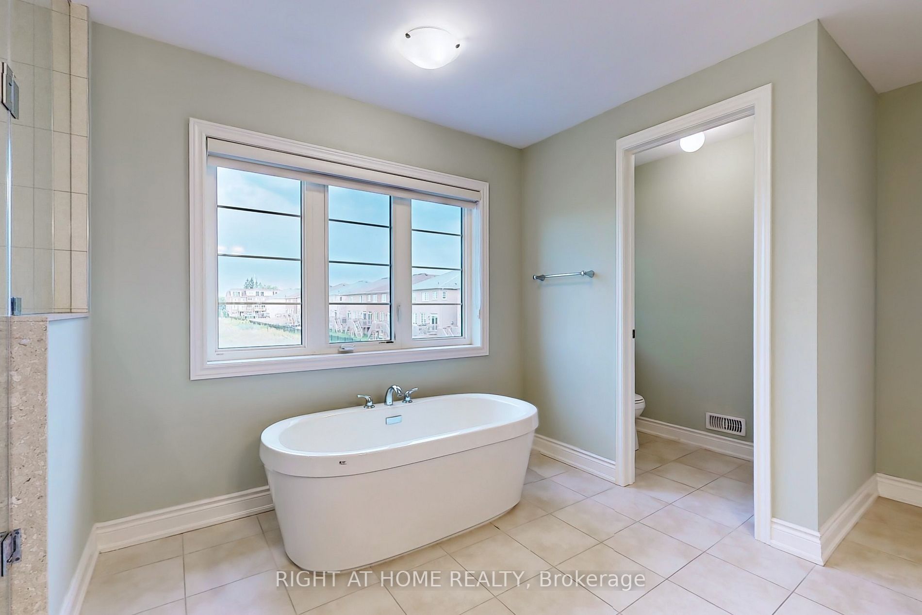 26 Robertson Rd