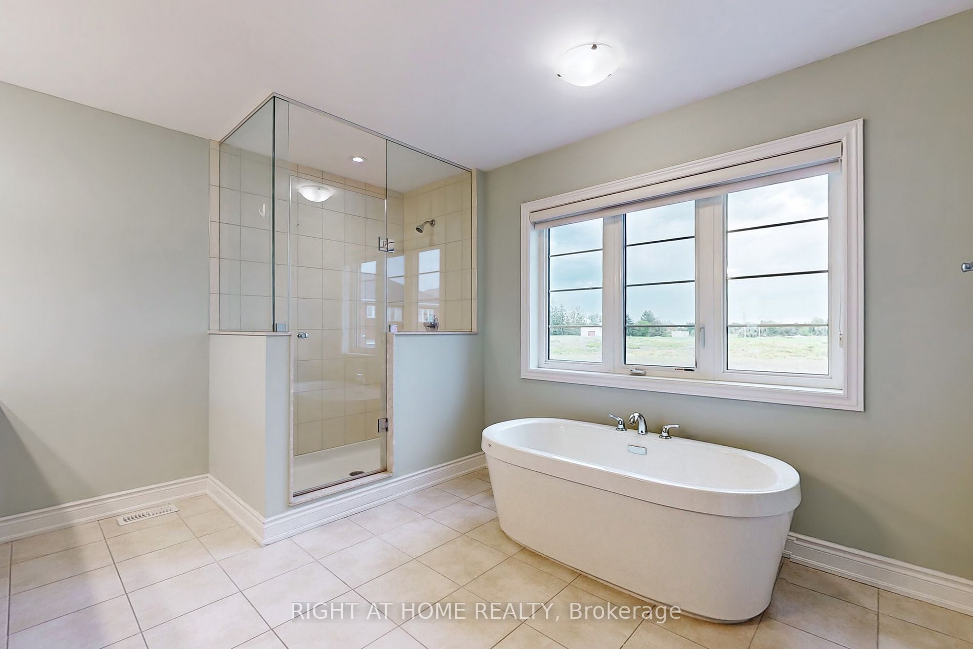 26 Robertson Rd