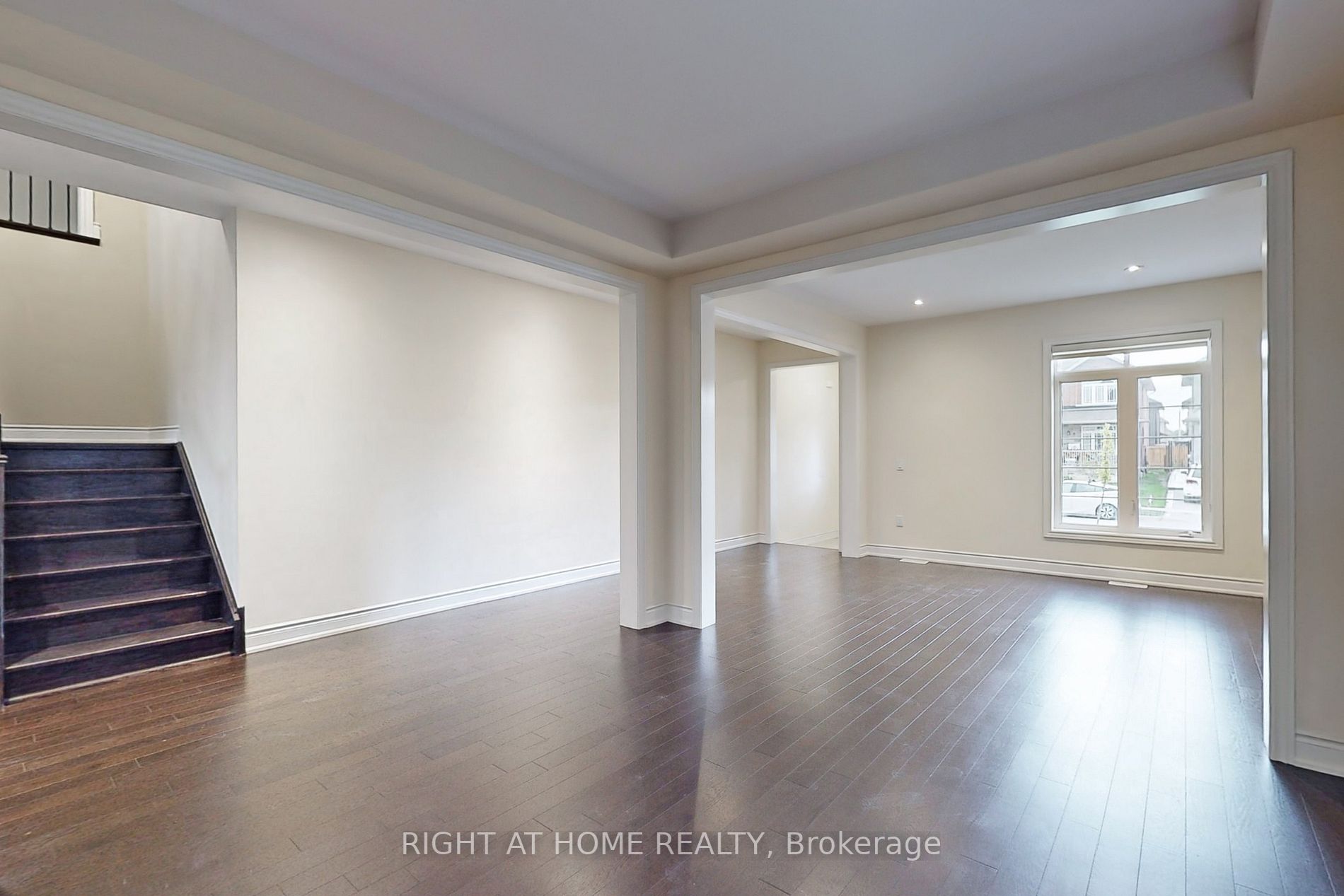 26 Robertson Rd