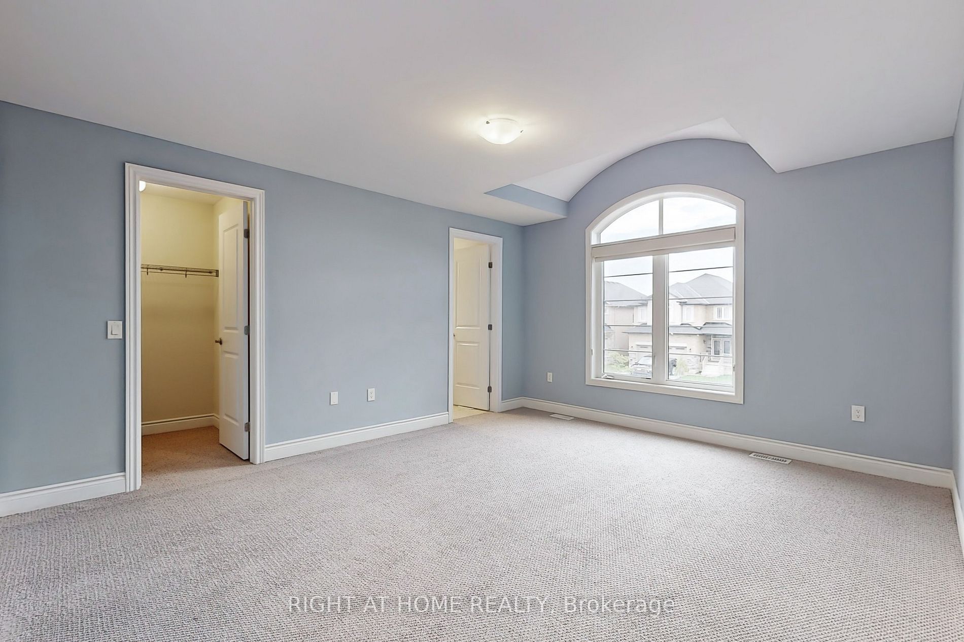 26 Robertson Rd
