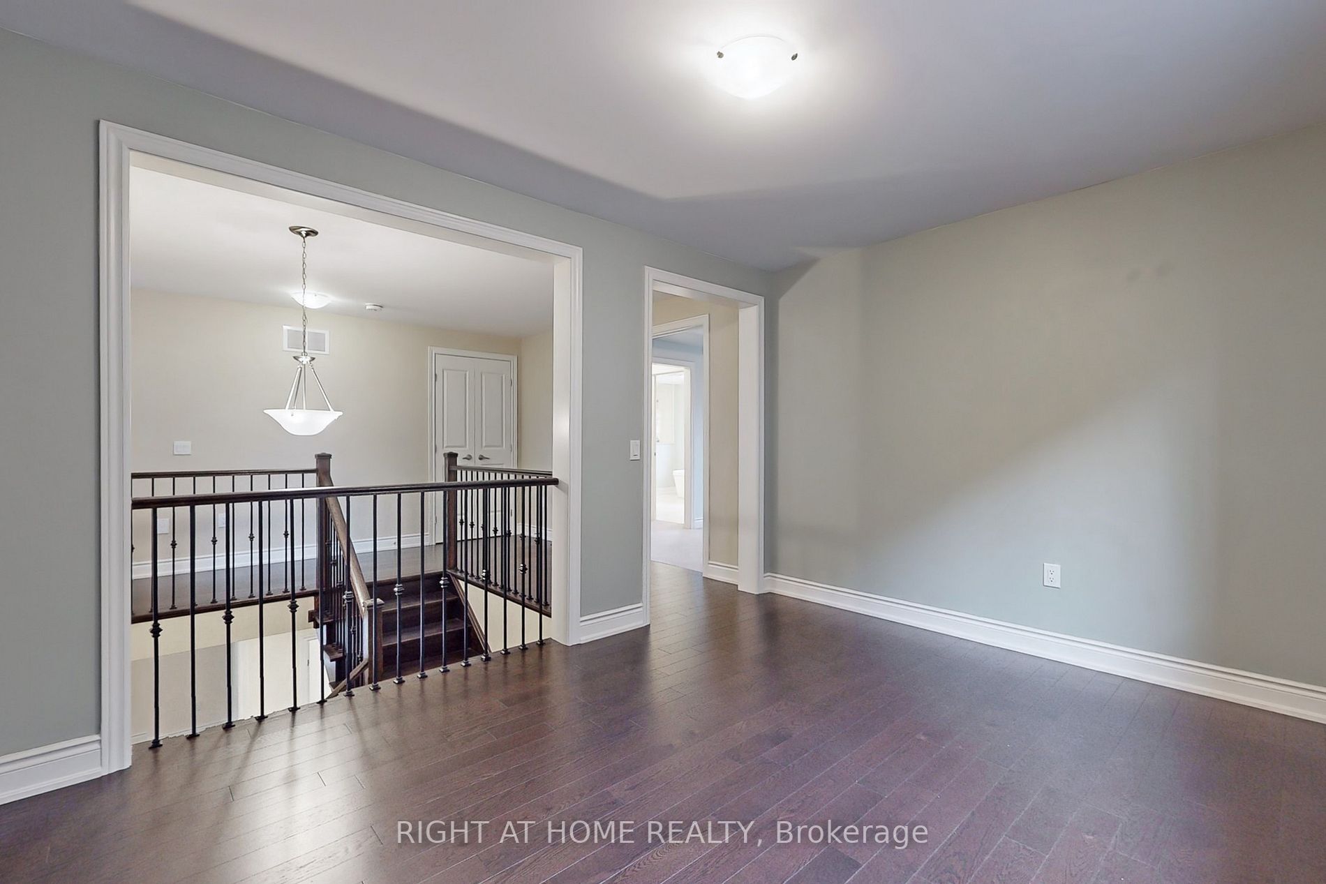 26 Robertson Rd