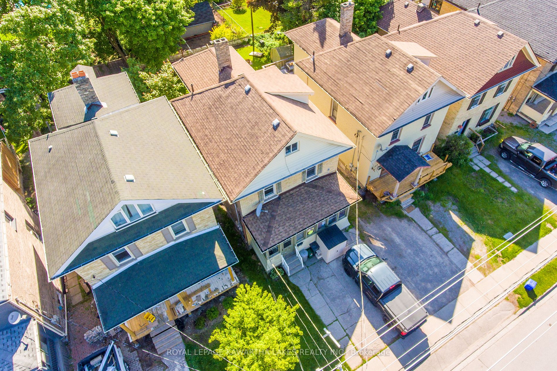 36 Victoria Avenue N