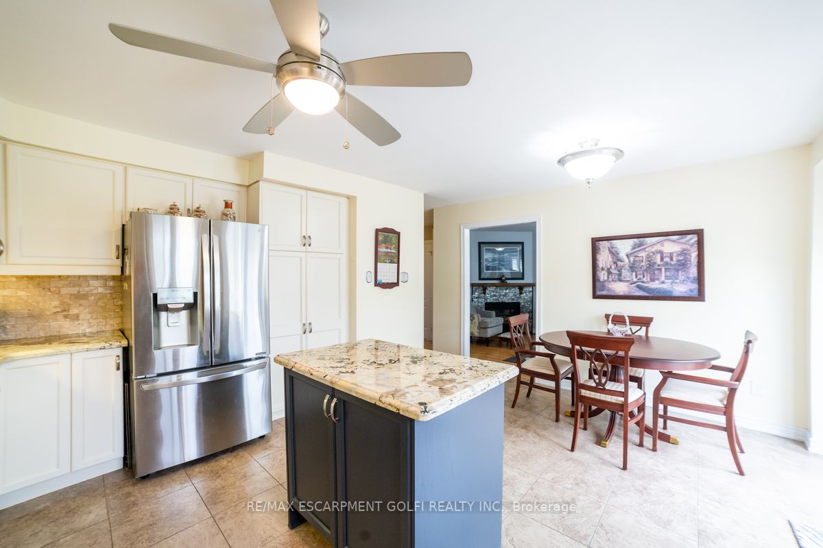 90 Udell Way