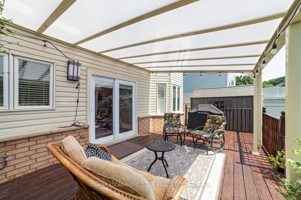 90 Udell Way