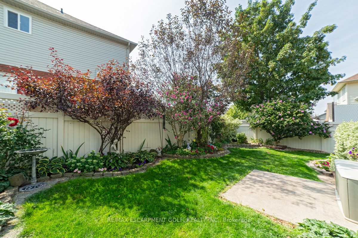 90 Udell Way