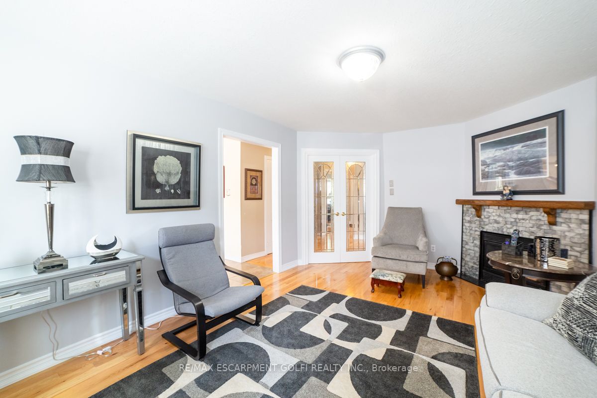 90 Udell Way