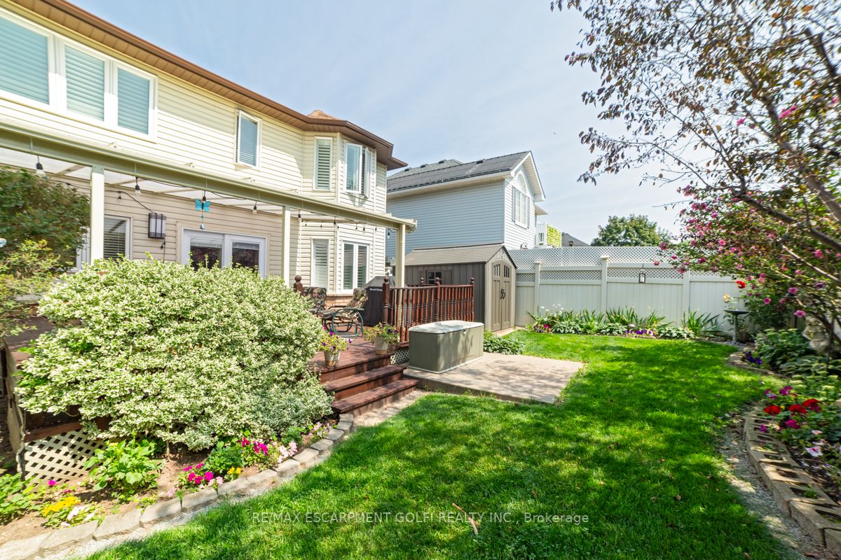 90 Udell Way