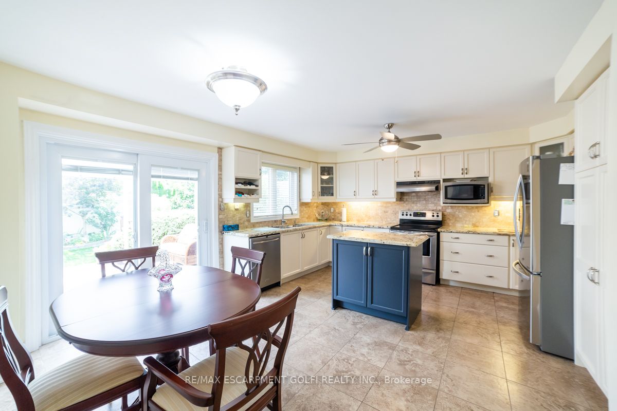 90 Udell Way
