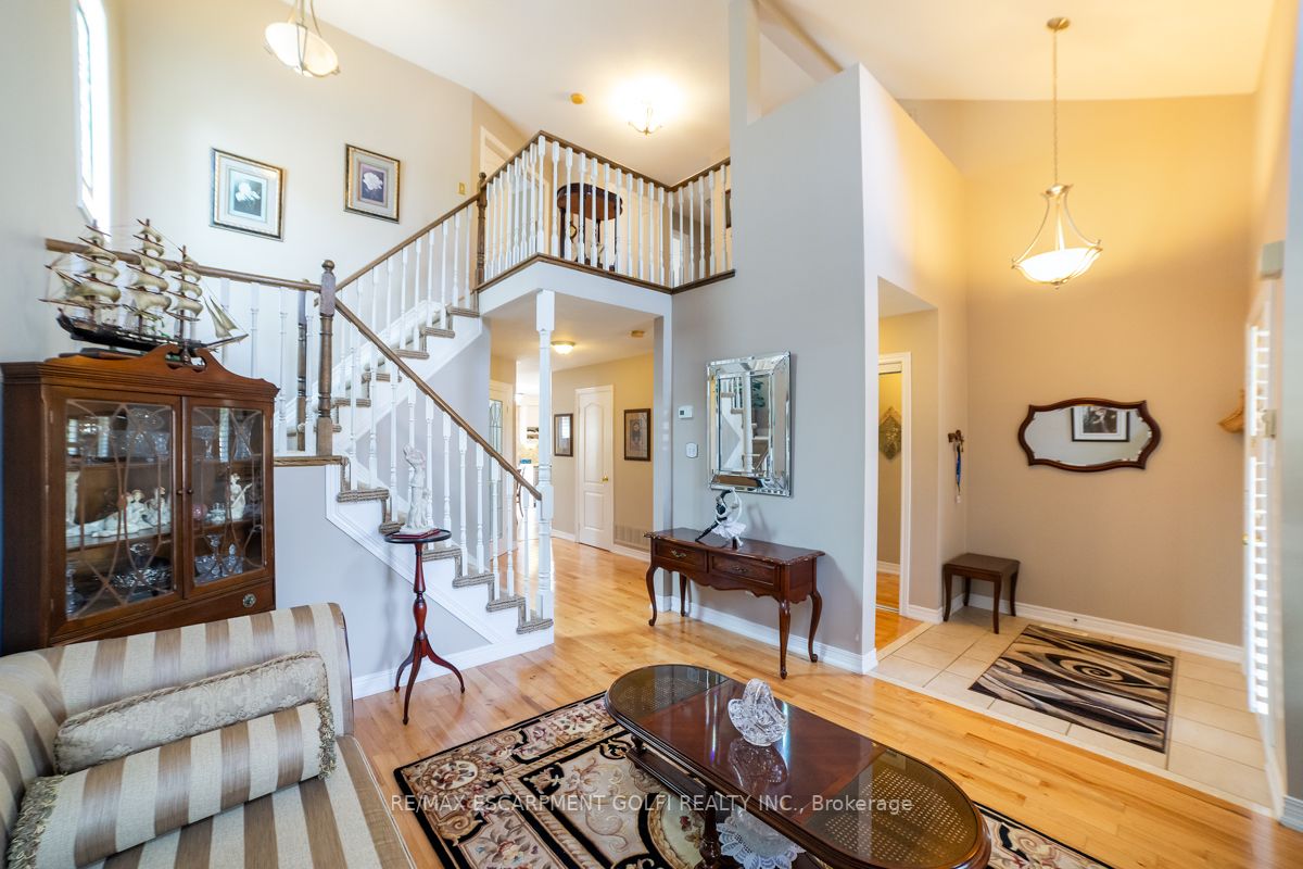 90 Udell Way
