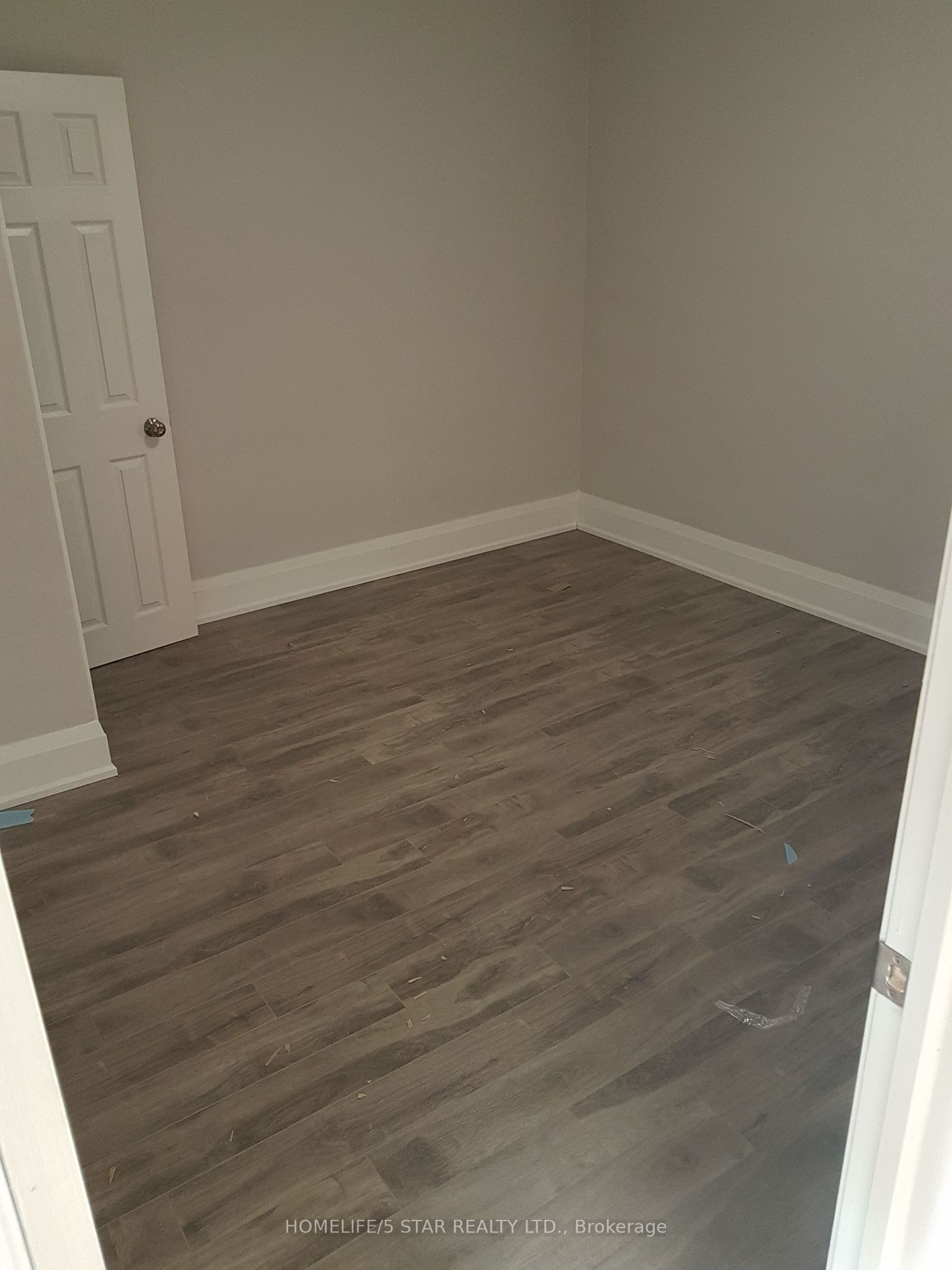 7 Connaught Avenue S, #3
