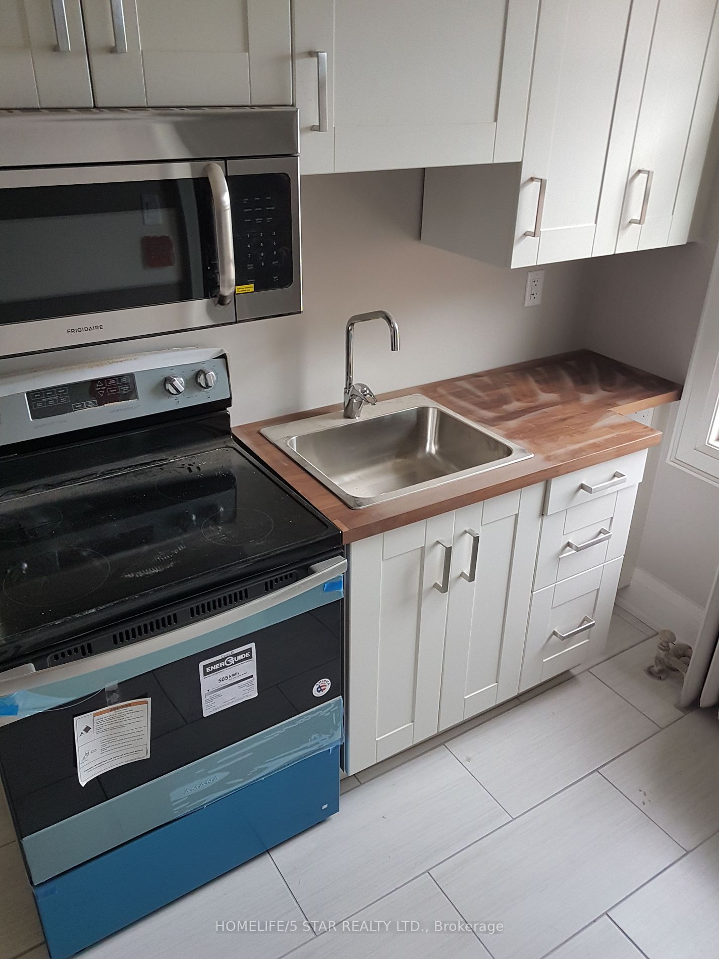 7 Connaught Avenue S, #3