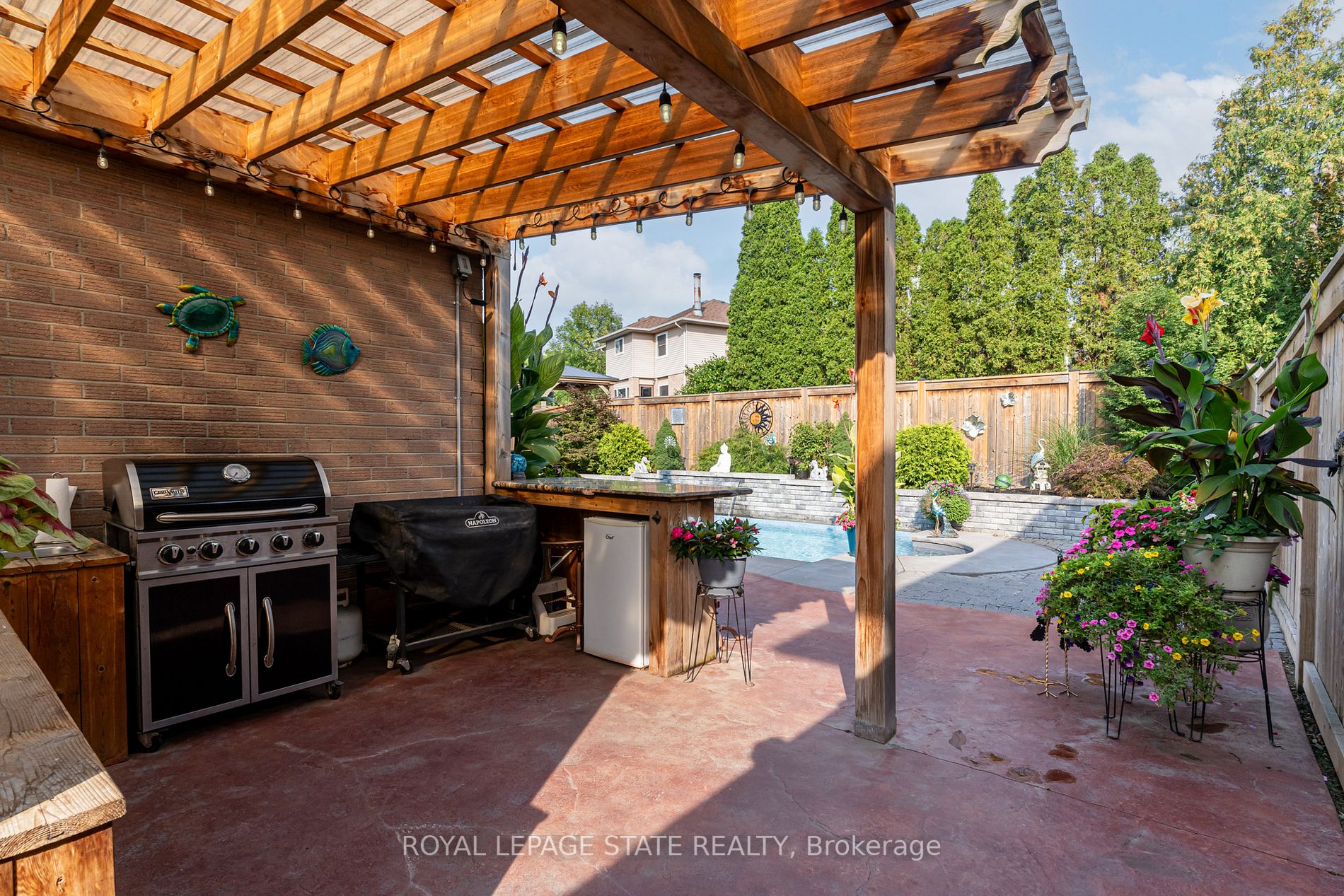 12 Gatestone Dr