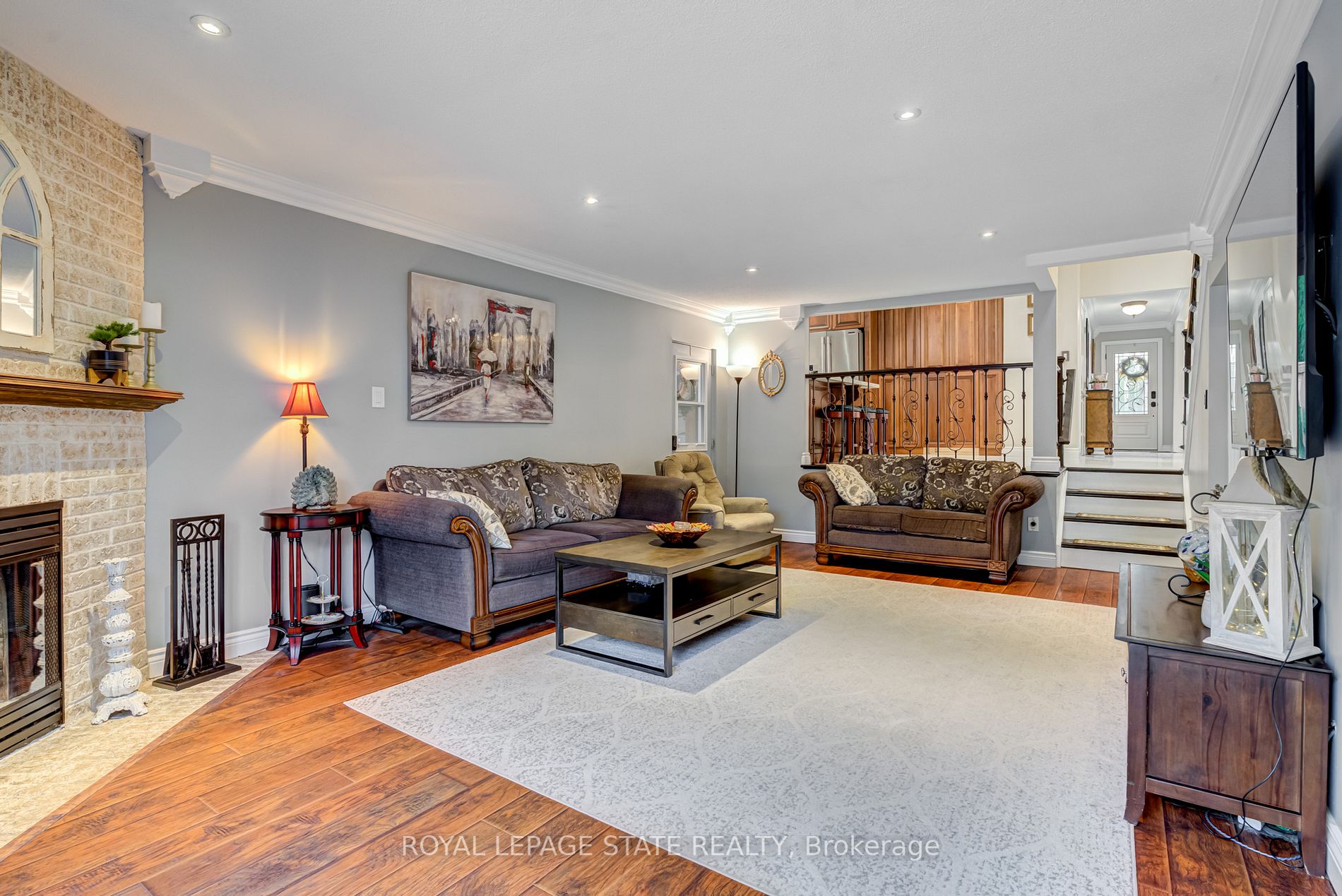 12 Gatestone Dr