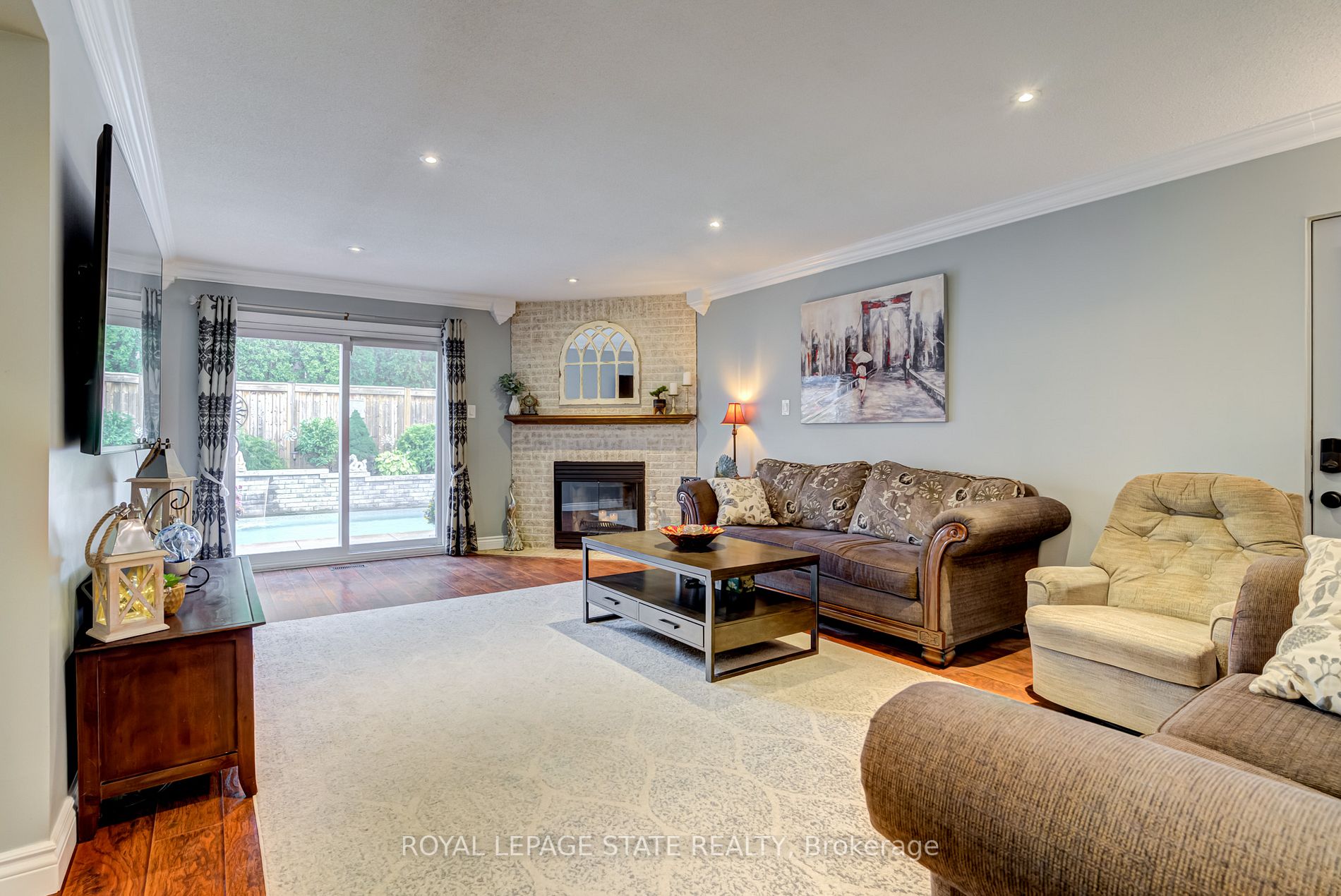 12 Gatestone Dr