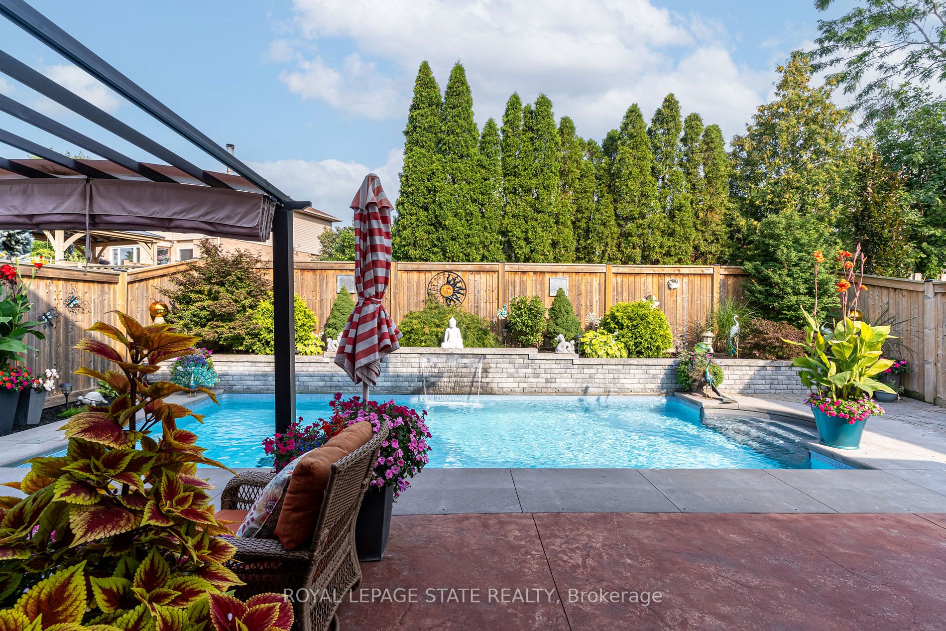 12 Gatestone Dr