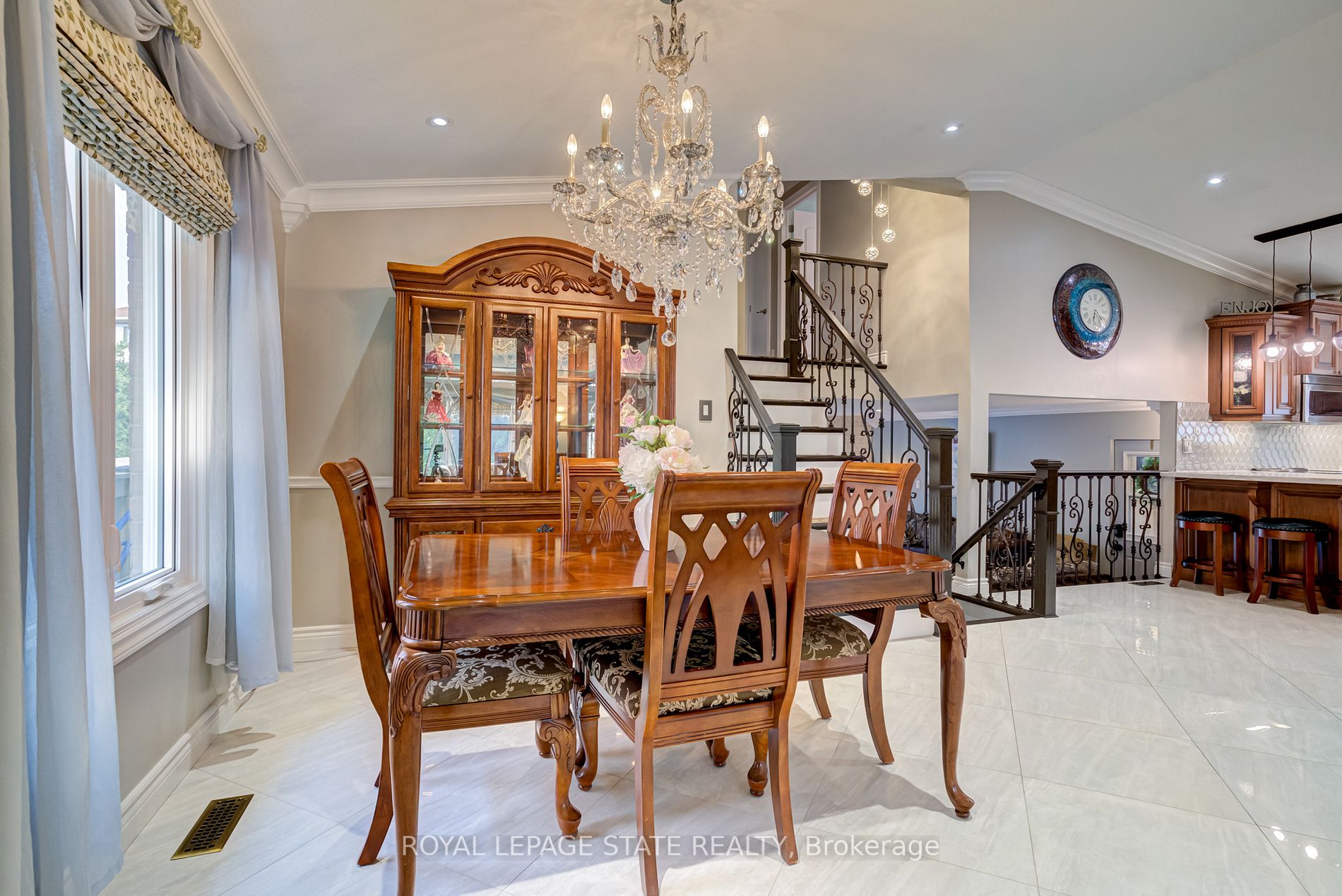 12 Gatestone Dr