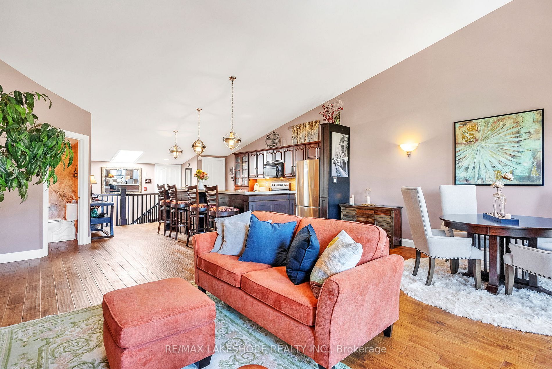 19-21 King St, #301