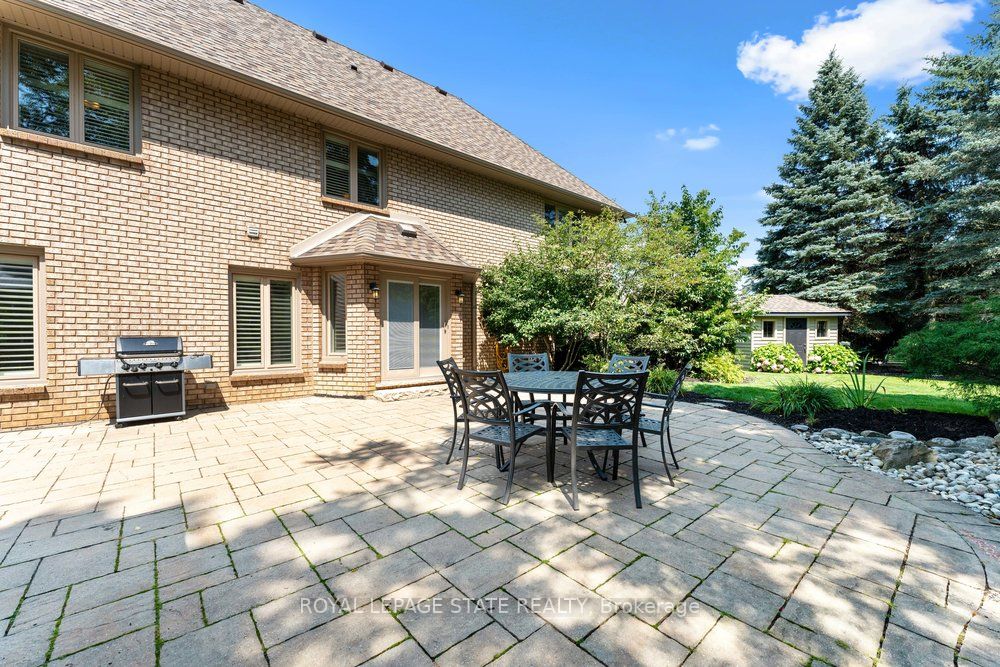 96 Deerview Pl
