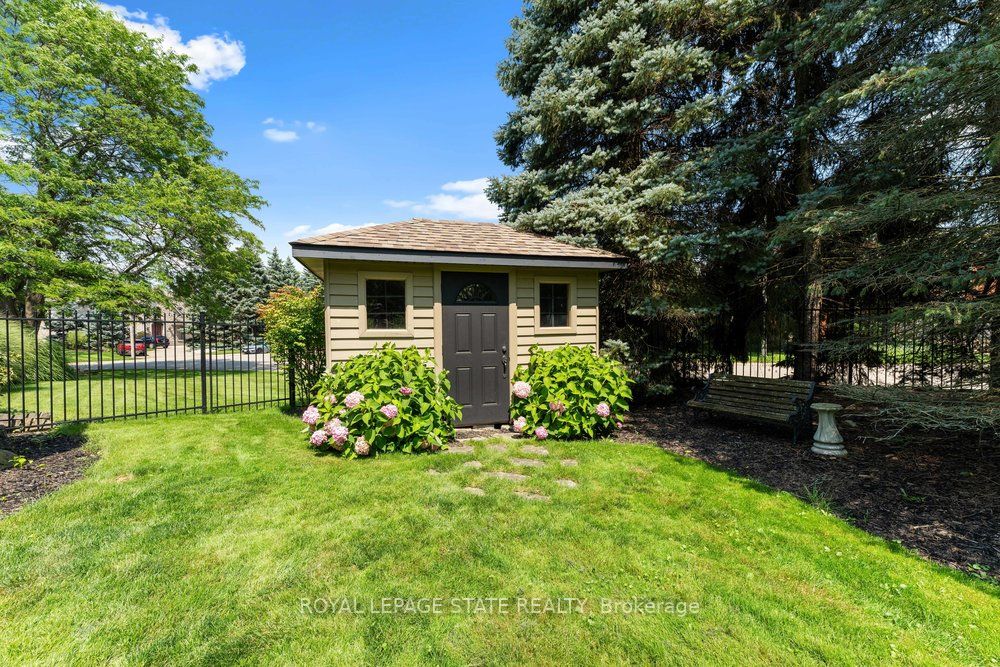 96 Deerview Pl
