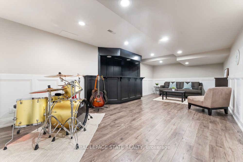 96 Deerview Pl