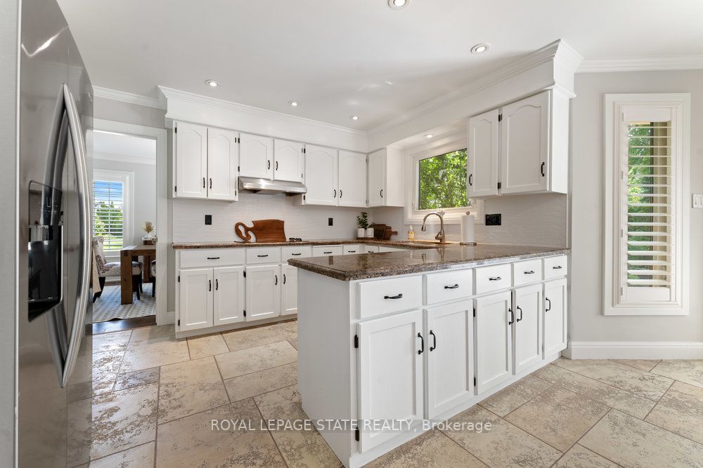 96 Deerview Pl