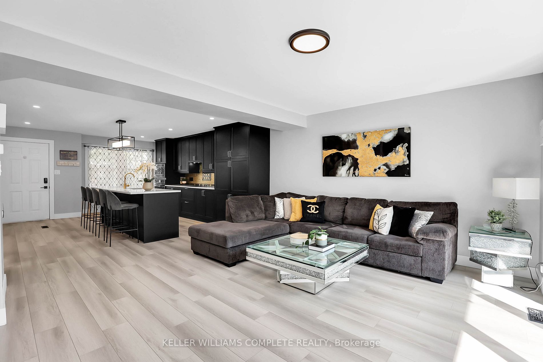 55 Kerman Ave, #56