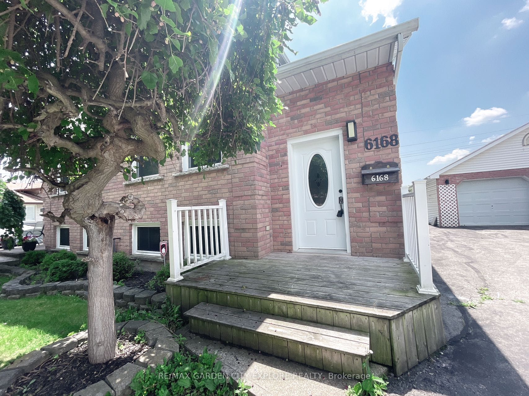 6168 Wildrose Cres, #Lower