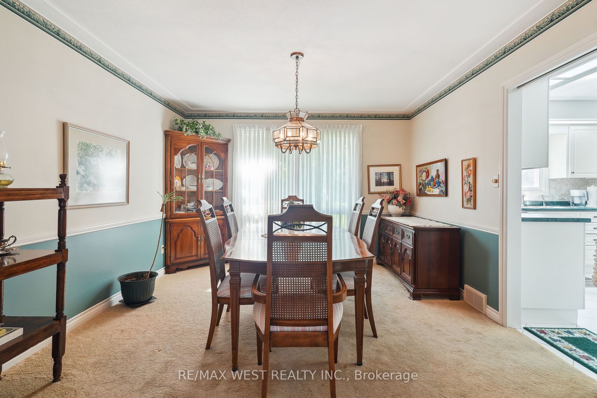 12 Kenmore Cres