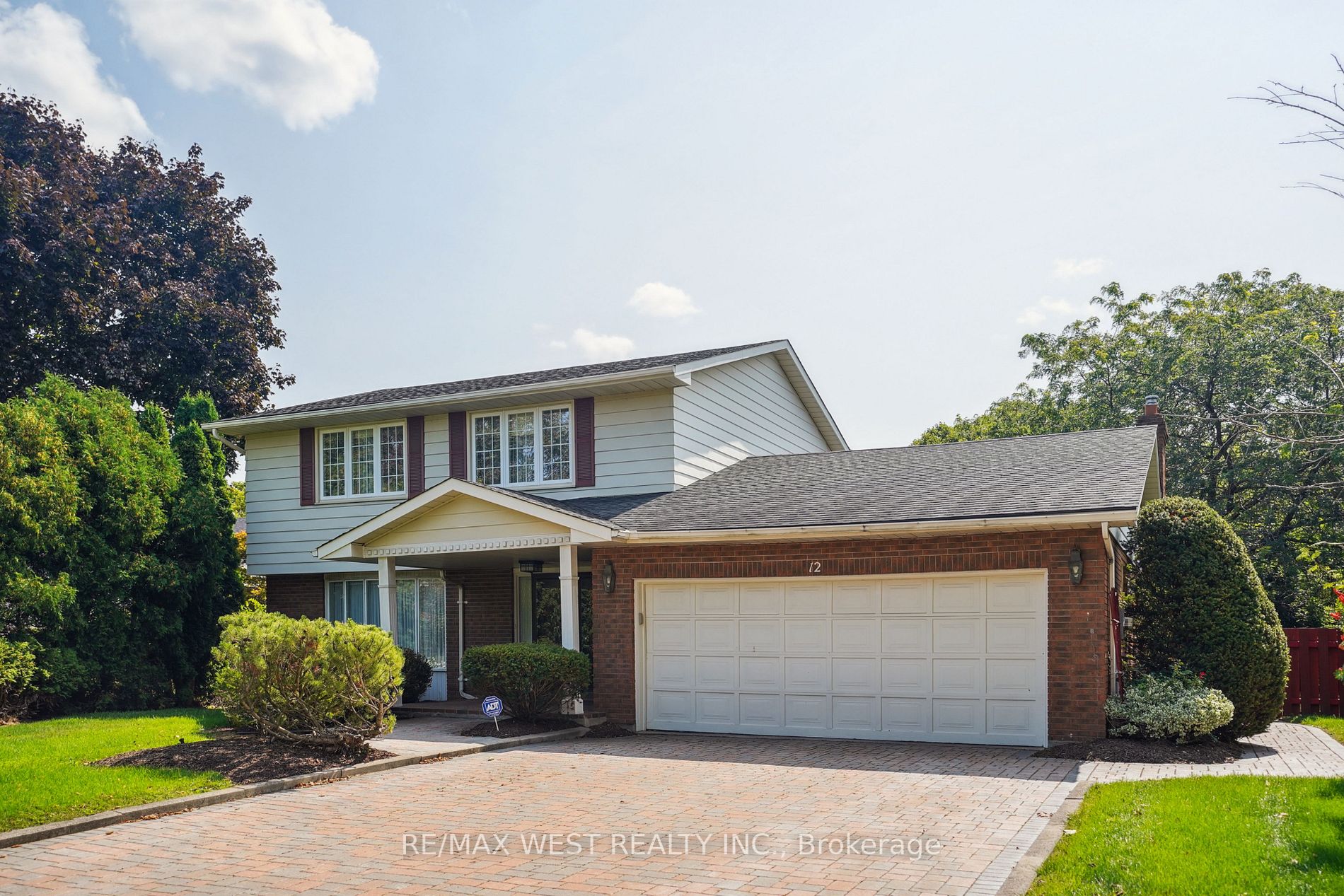 12 Kenmore Cres