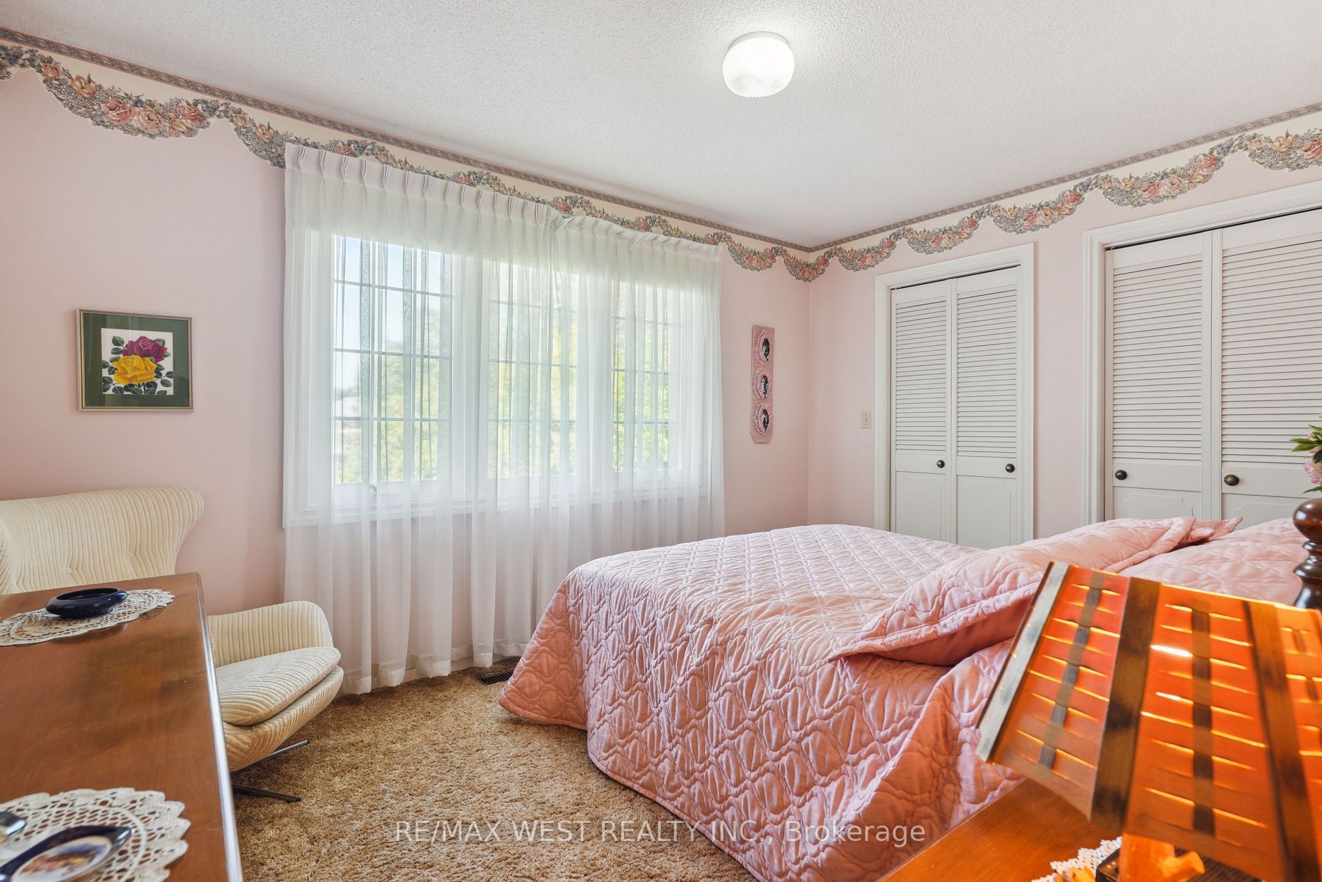 12 Kenmore Cres