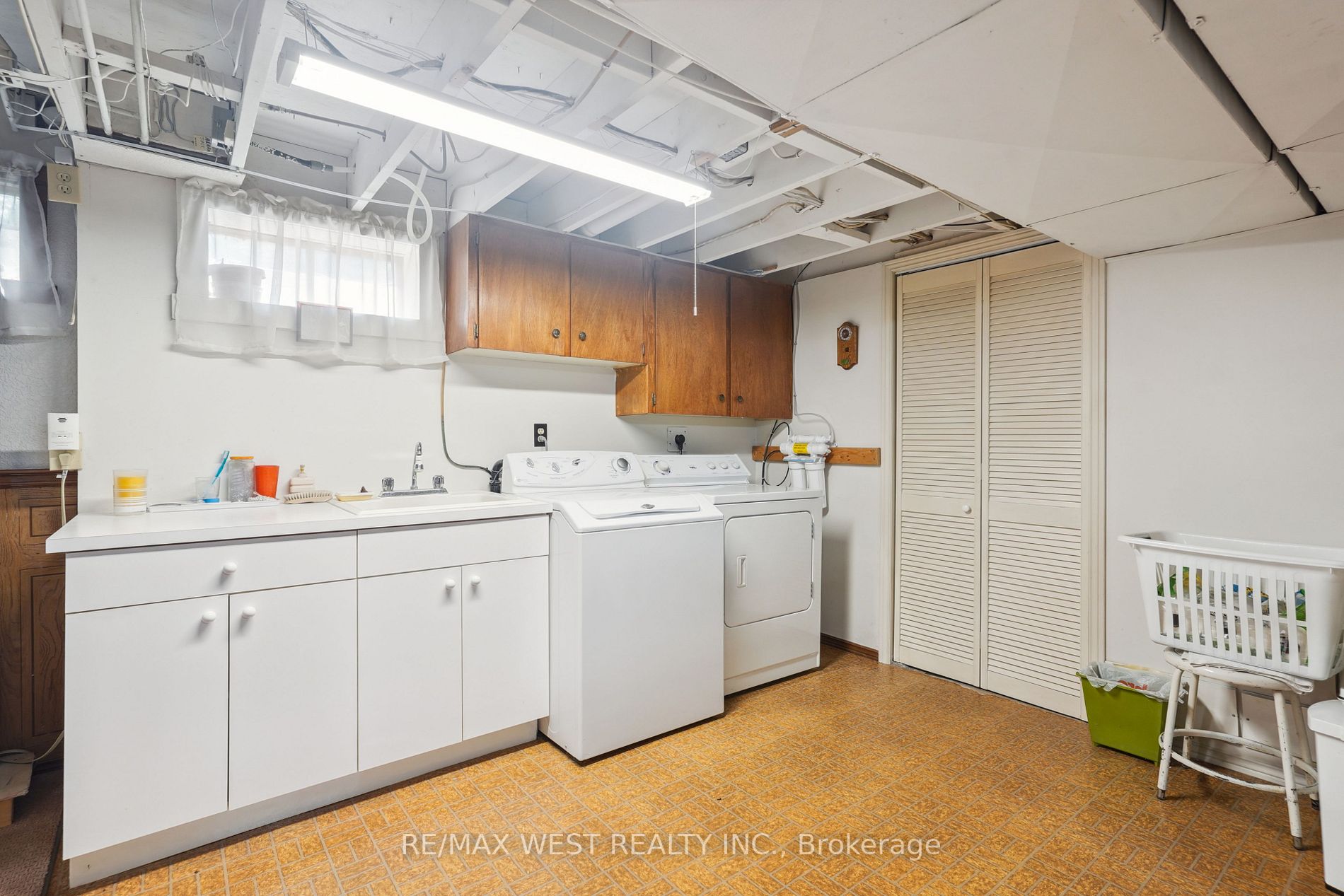12 Kenmore Cres