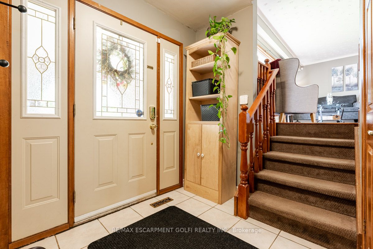 3229 CORRY Crescent