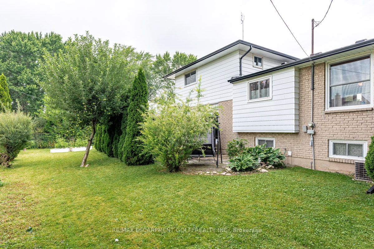 3229 CORRY Crescent