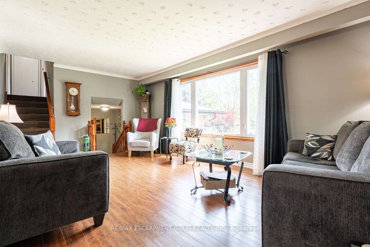 3229 CORRY Crescent