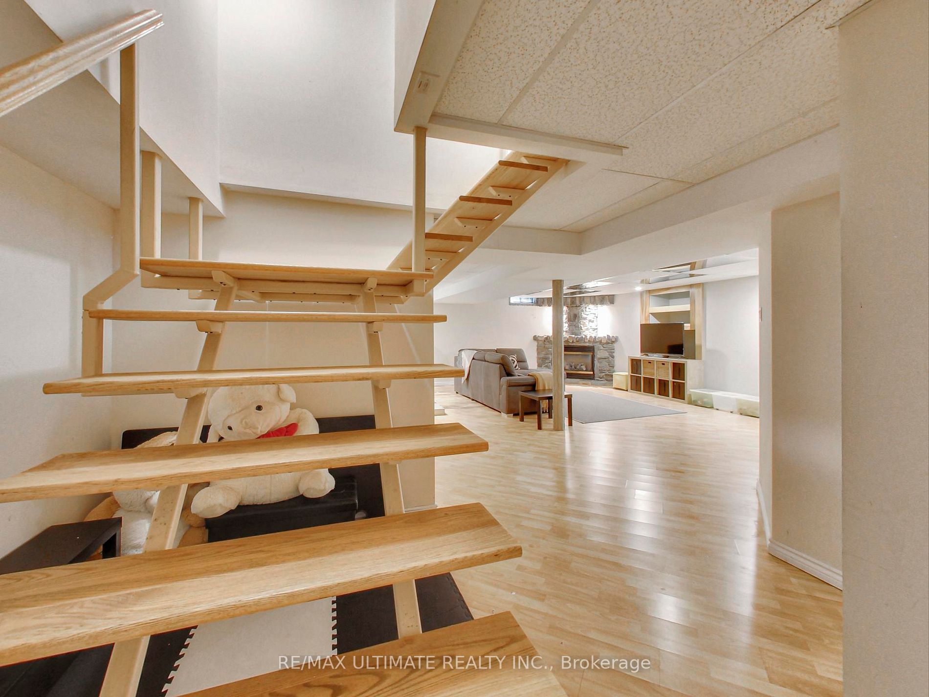 35 Chianti Cres