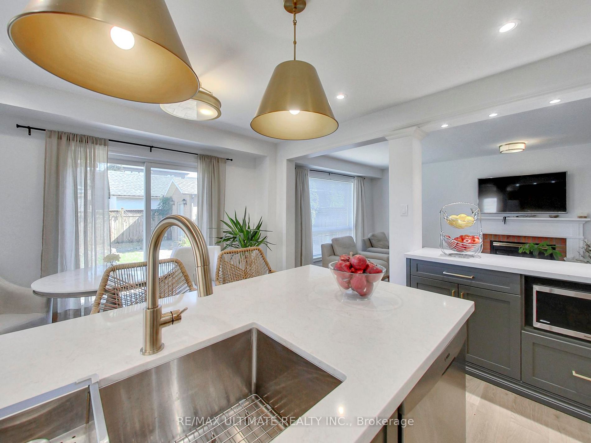 35 Chianti Cres